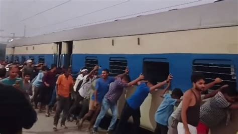 Bihar is Not For Beginners: Viral Video Shows。